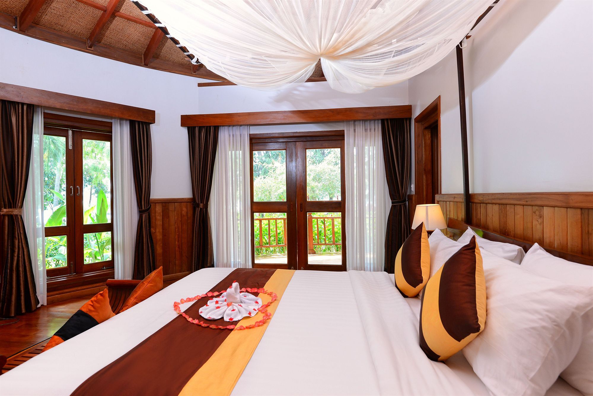 קמפוט Nataya Round House Coral Bay Resort מראה חיצוני תמונה